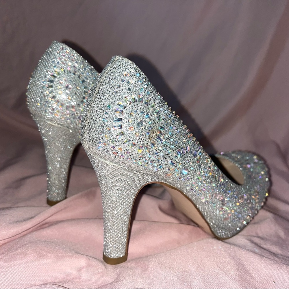 Silver De blossom collection heels
